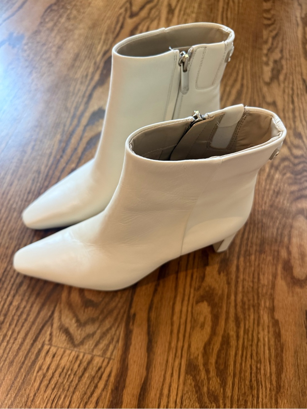 Sam Edelman Saige Bootie - Picture 3 of 6